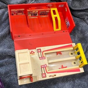 Vintage 1981 Mattel Hot Wheels Insider Carrying Case Race Track Playset